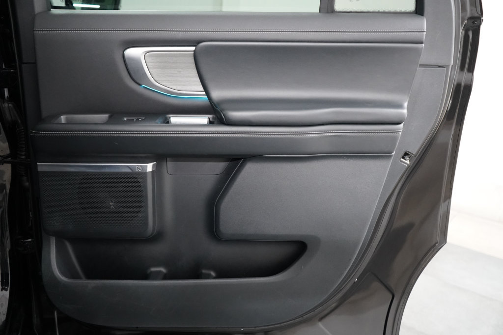 Certified 2025 Ford Expedition Max Platinum AWD/4WD image 34