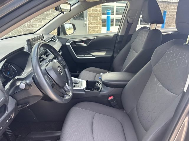 Used 2022 Toyota RAV4 XLE w/ Convenience Package AWD/4WD image 14