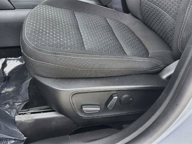 Certified 2023 Ford Escape Active AWD/4WD image 18