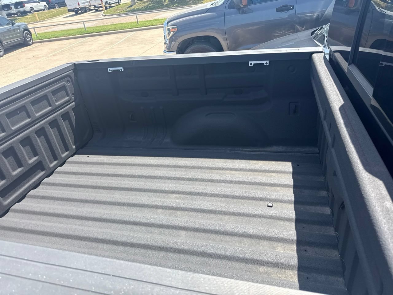 Used 2017 Chevrolet Colorado LT w/ Midnight Edition RWD image 4