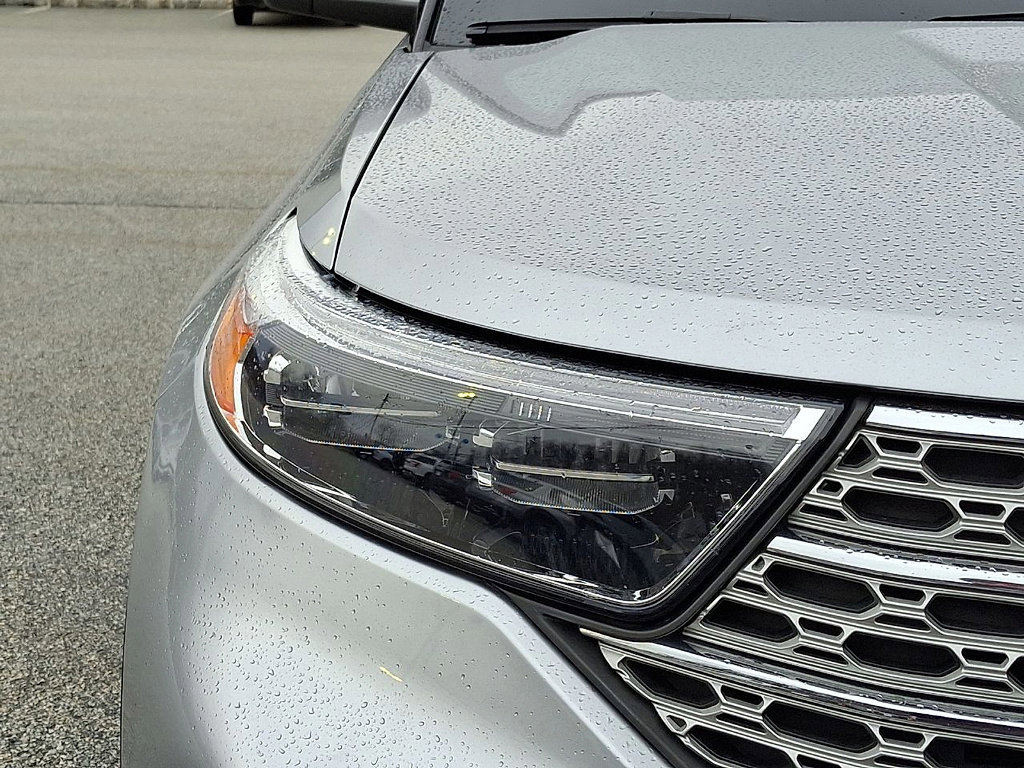 Certified 2022 Ford Explorer Limited w/ Equipment Group 301A image 29