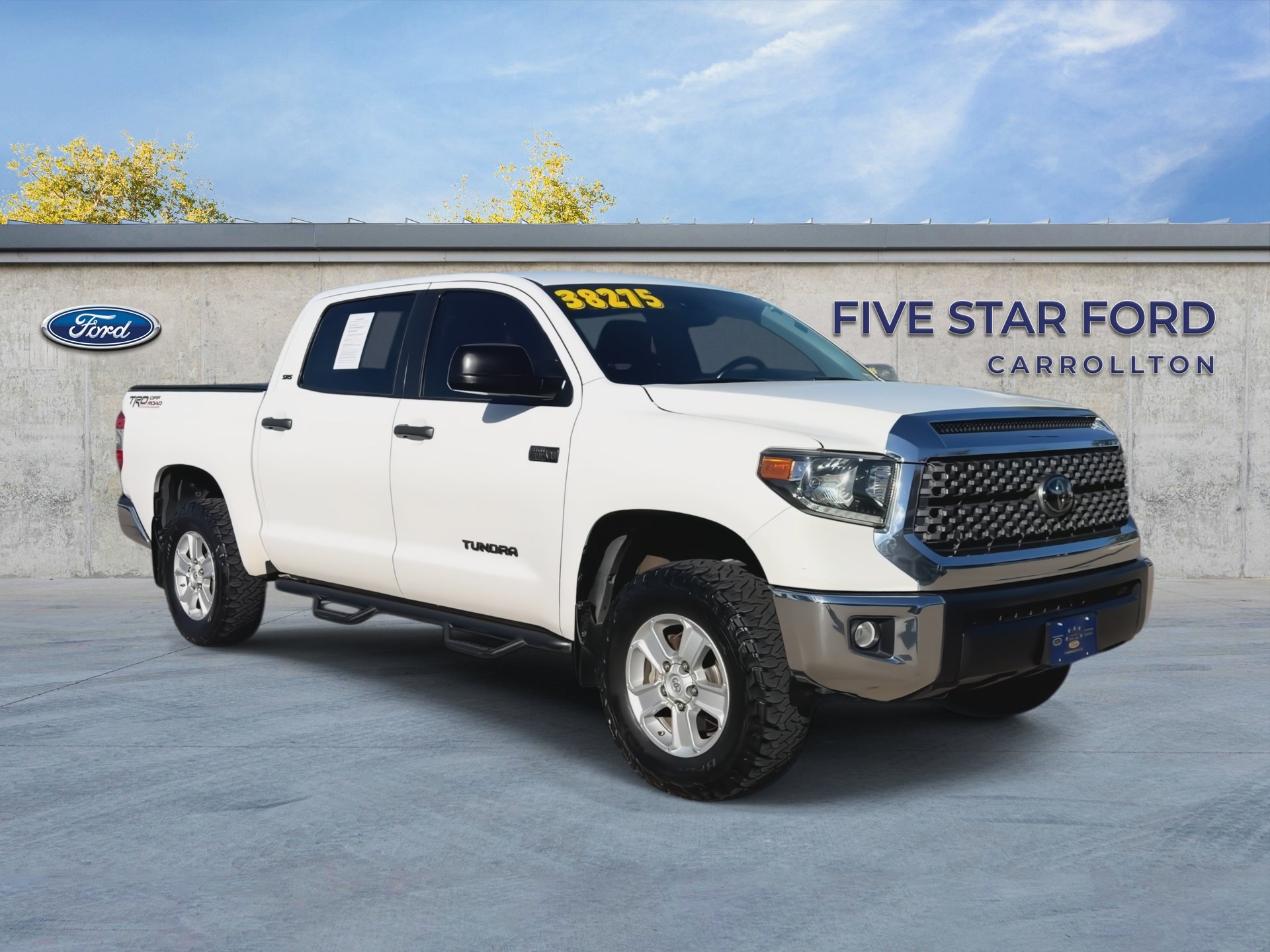 Used 2021 Toyota Tundra SR5 w/ SR5 Leather Package AWD/4WD image 2