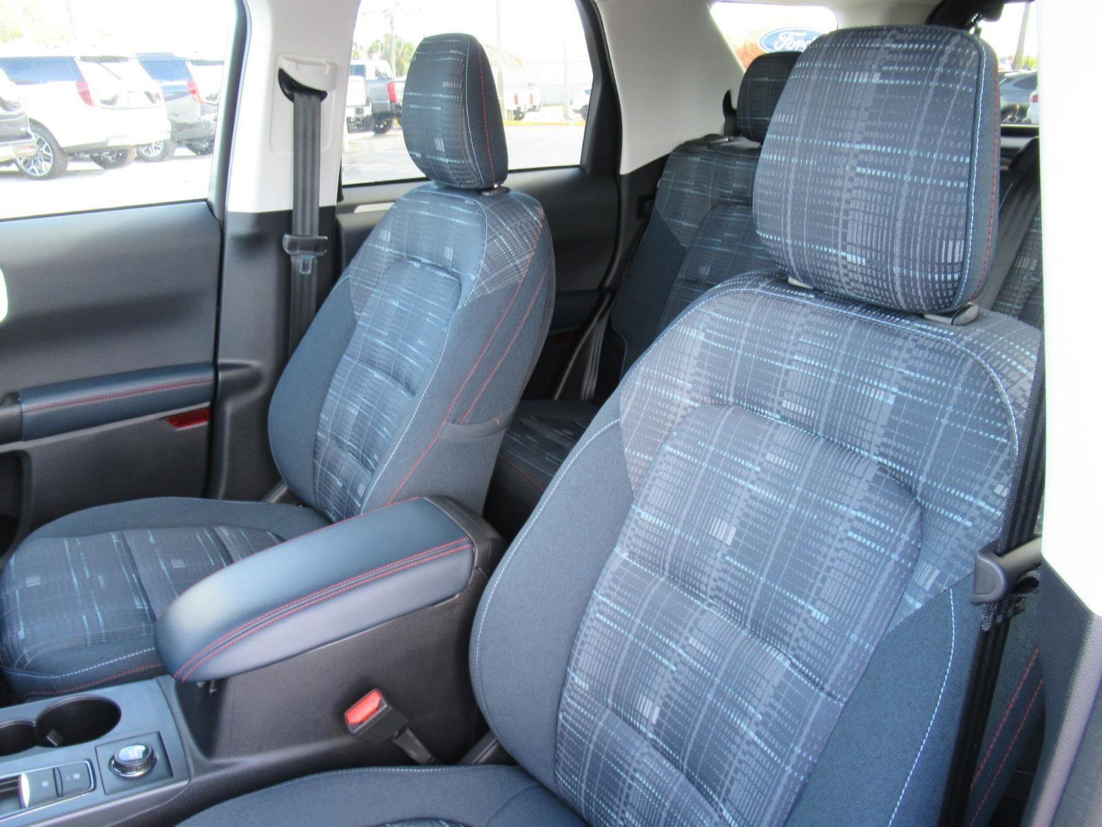 Certified 2024 Ford Bronco Sport Heritage w/ Heritage Convenience Package image 17