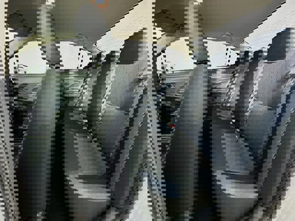 Used 2023 Nissan Versa SV image 16