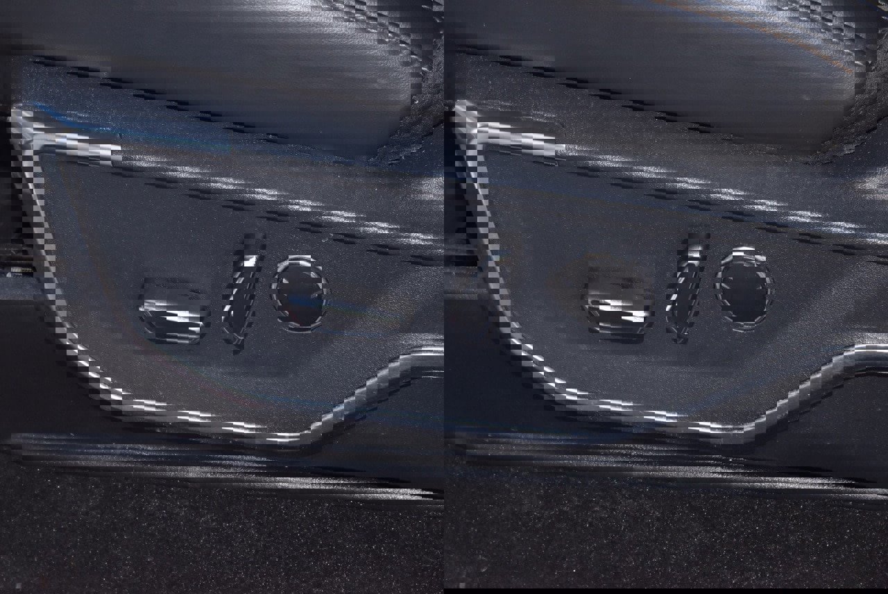 Certified 2023 Ford F150 Raptor image 40