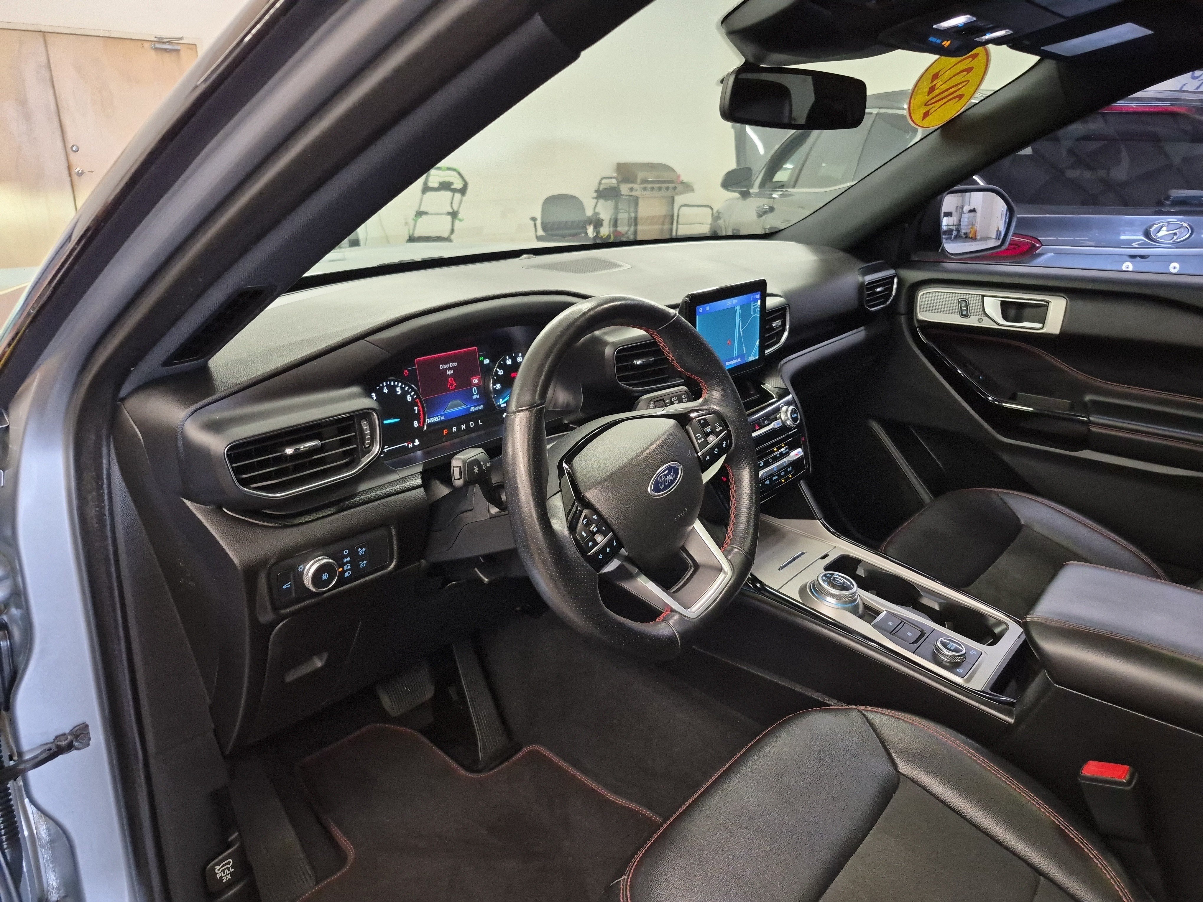 Certified 2022 Ford Explorer ST-Line w/ Class IV Trailer Tow Package AWD/4WD image 15