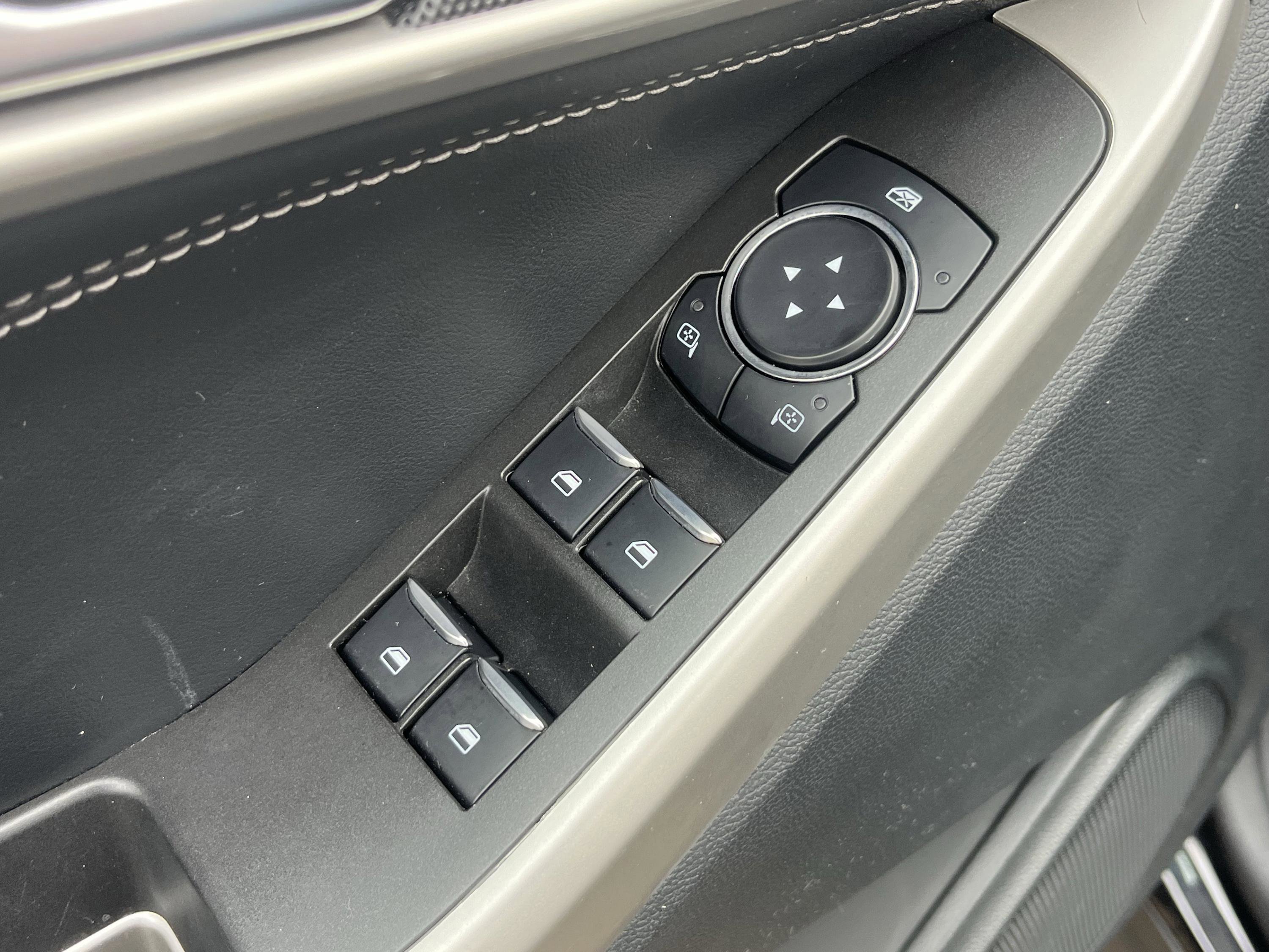 Certified 2023 Ford Explorer XLT w/ Equipment Group 202A image 13