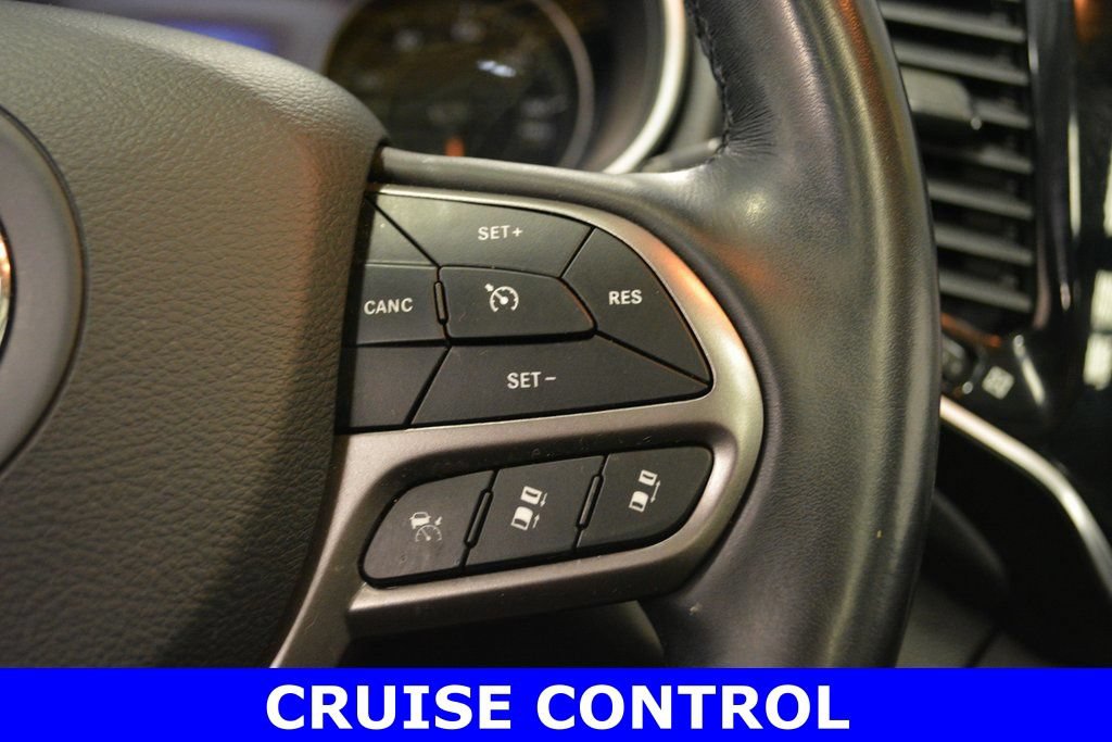 Used 2021 Jeep Cherokee Limited w/ Trailer Tow Group AWD/4WD image 21