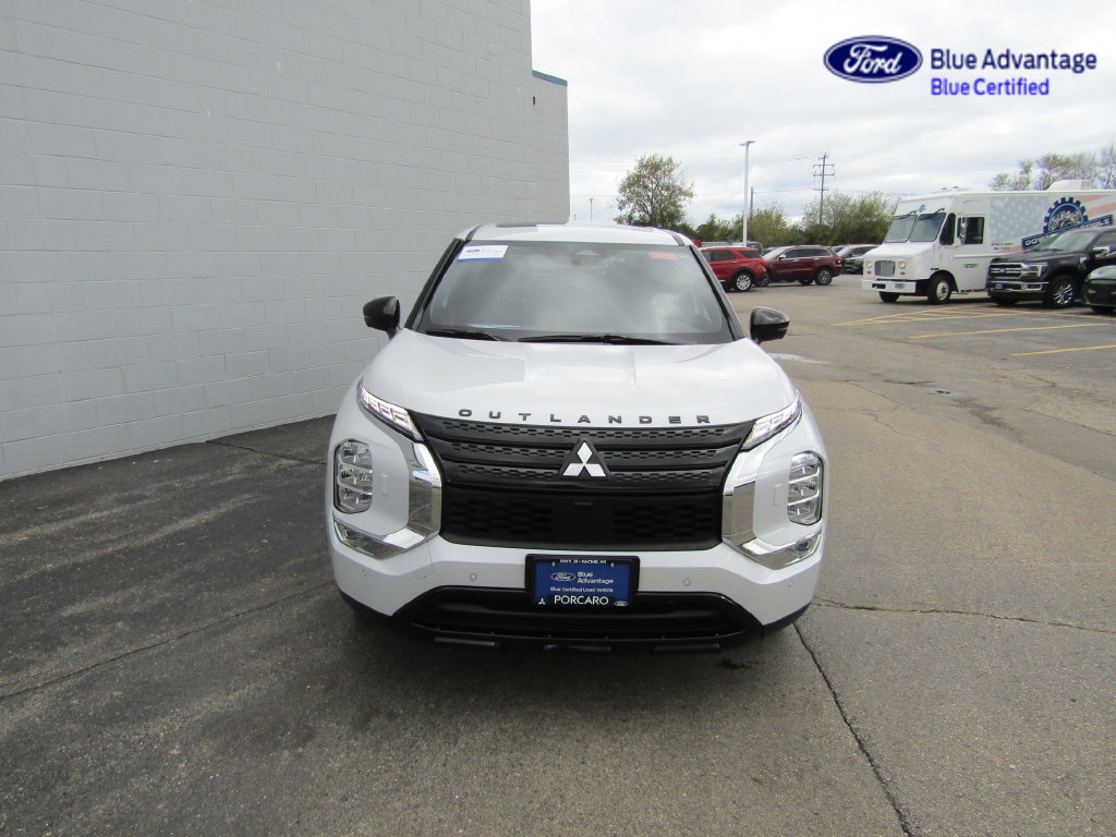 Used 2024 Mitsubishi Outlander SE Black Edition AWD/4WD image 14