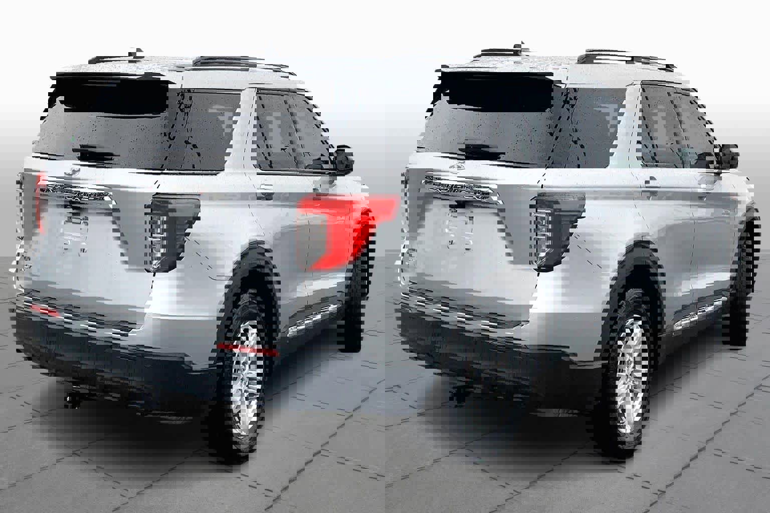 Certified 2023 Ford Explorer XLT image 3