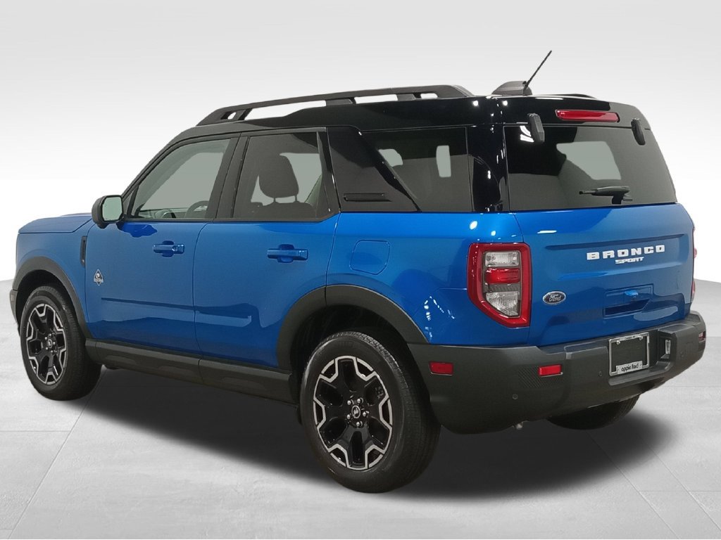 Certified 2025 Ford Bronco Sport Outer Banks w/ Outer Banks Tech Package+ AWD/4WD image 7