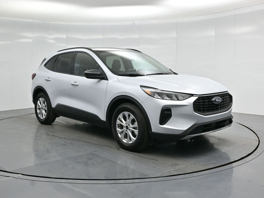 Certified 2025 Ford Escape Active image 7