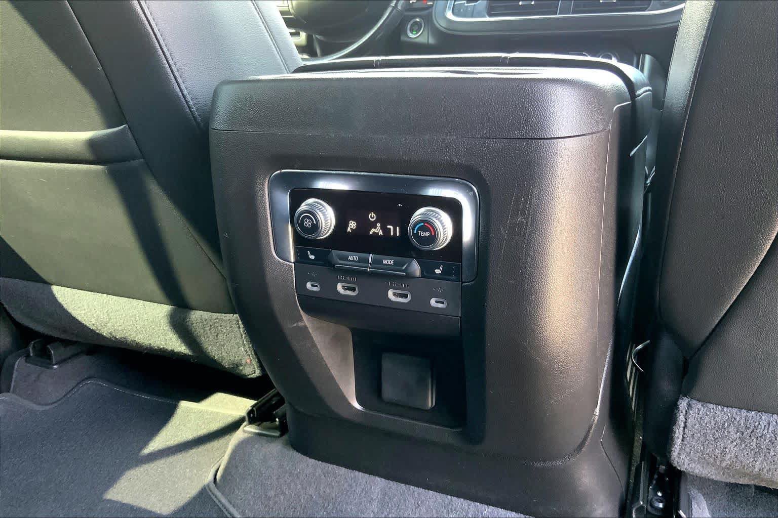 Used 2021 GMC Yukon AT4 w/ AT4 Premium Plus Package AWD/4WD image 68