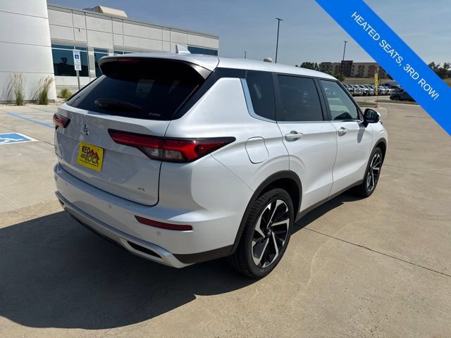 Used 2024 Mitsubishi Outlander SE AWD/4WD image 8