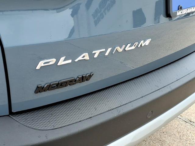 Certified 2025 Ford Escape Platinum FWD image 9