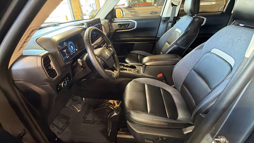 Certified 2025 Ford Bronco Sport Outer Banks w/ Outer Banks Tech Package+ AWD/4WD image 21