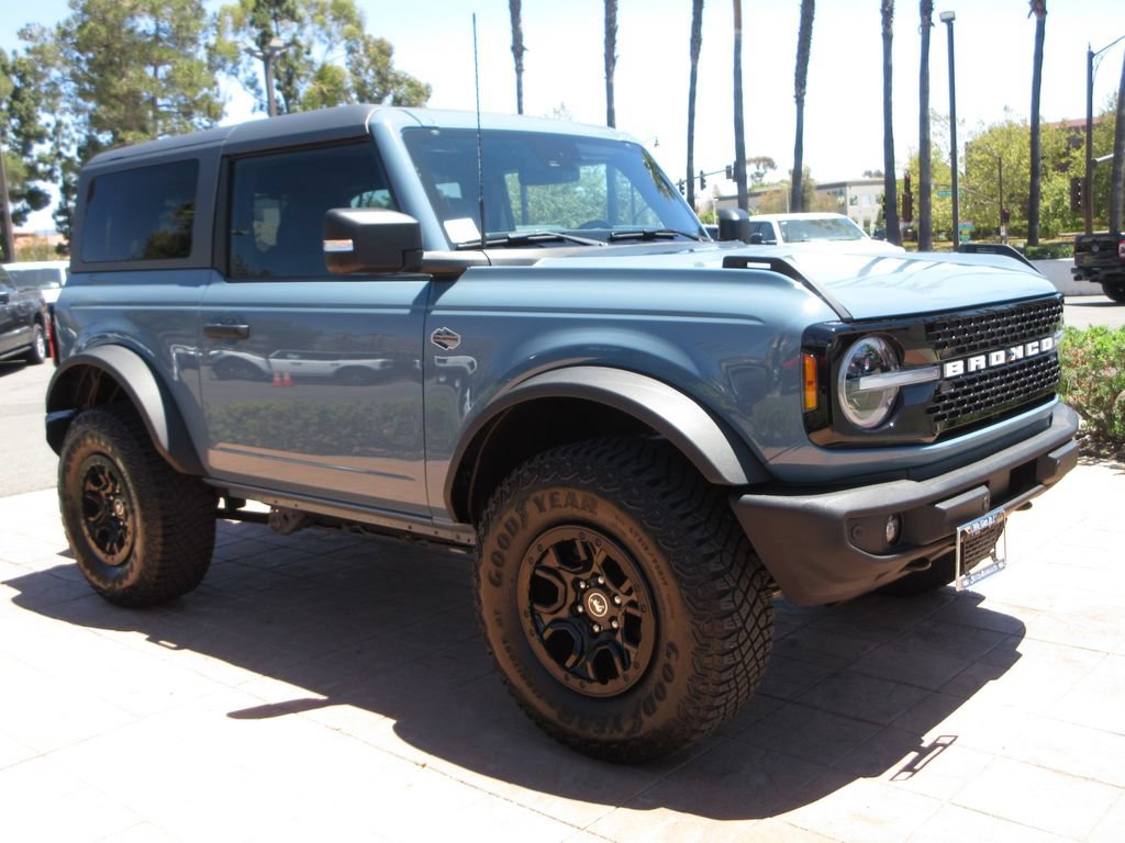 Certified 2022 Ford Bronco Wildtrak AWD/4WD image 6