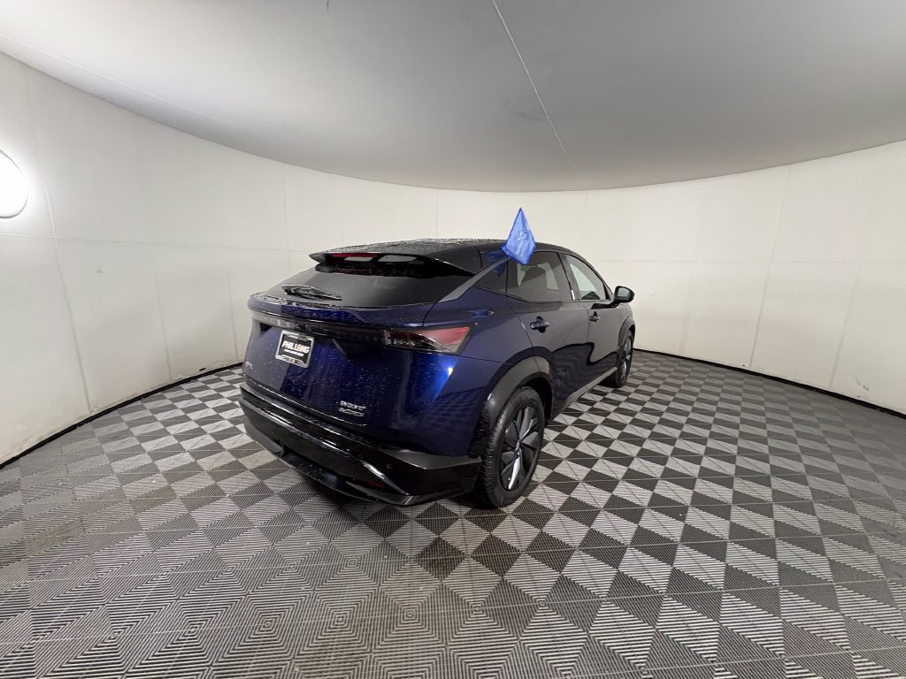 Used 2025 Nissan Ariya AWD image 5