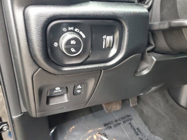 Used 2021 RAM 1500 Big Horn image 16