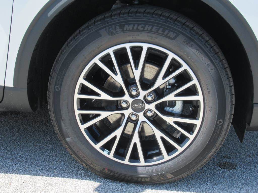 Certified 2024 Ford Escape PHEV w/ PHEV Premium Package image 7