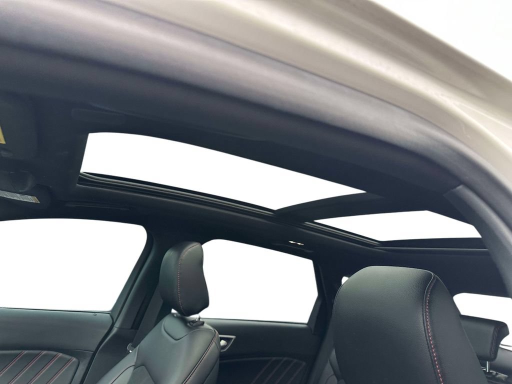 Certified 2023 Ford Edge ST-Line AWD/4WD image 11