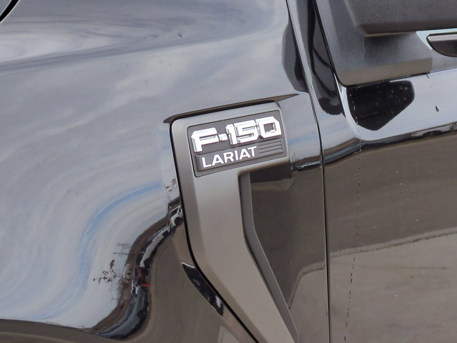 Certified 2023 Ford F150 Lariat w/ Equipment Group 502A High AWD/4WD image 15