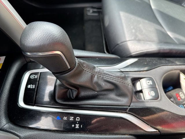 Used 2023 Toyota Corolla Cross XLE AWD/4WD image 20