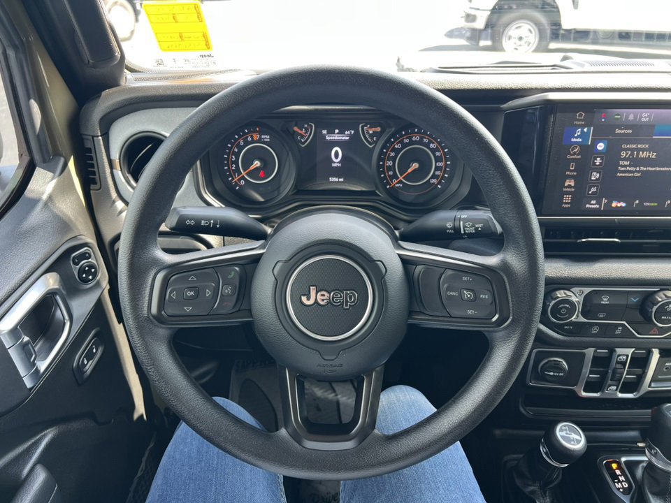 Used 2025 Jeep Gladiator Sport image 27