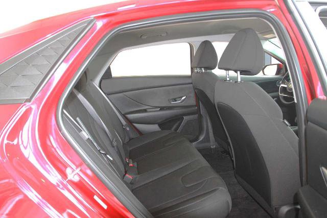 Used 2024 Hyundai Elantra Blue FWD image 26