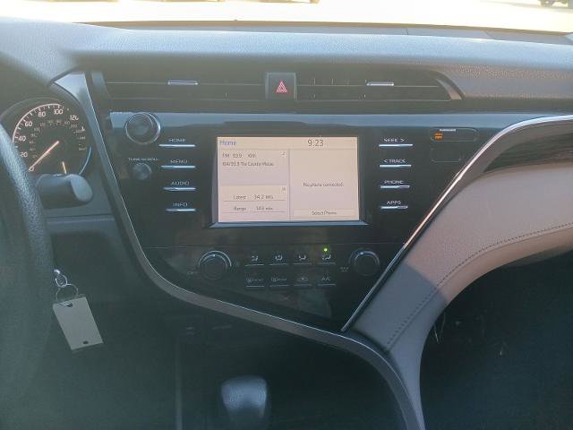 Used 2018 Toyota Camry L image 19