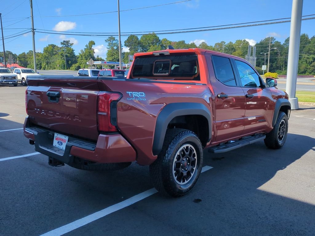 Used 2025 Toyota Tacoma TRD Off-Road w/ TRD Off Road Upgrade Package AWD/4WD image 5