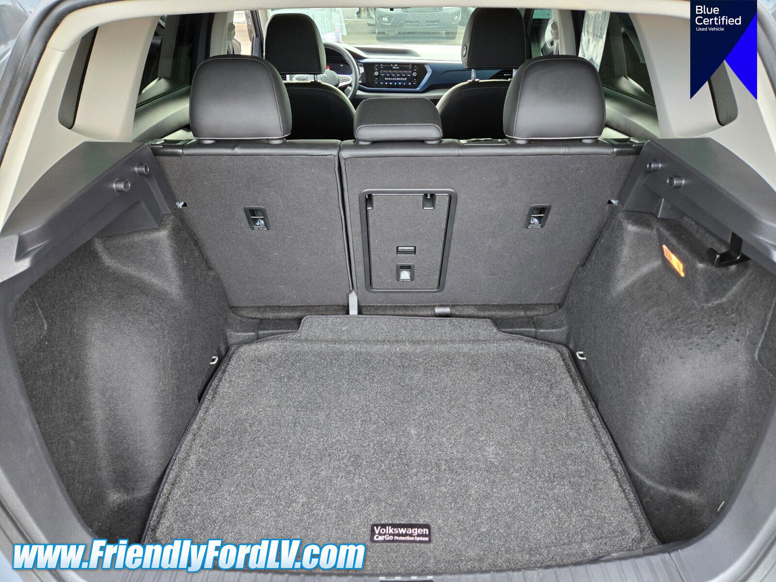 Used 2023 Volkswagen Taos SE w/ Panoramic Sunroof Package FWD image 13