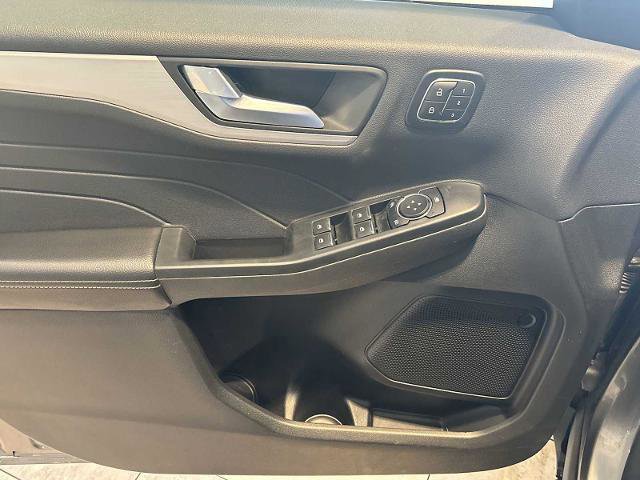 Certified 2025 Ford Escape Platinum image 21