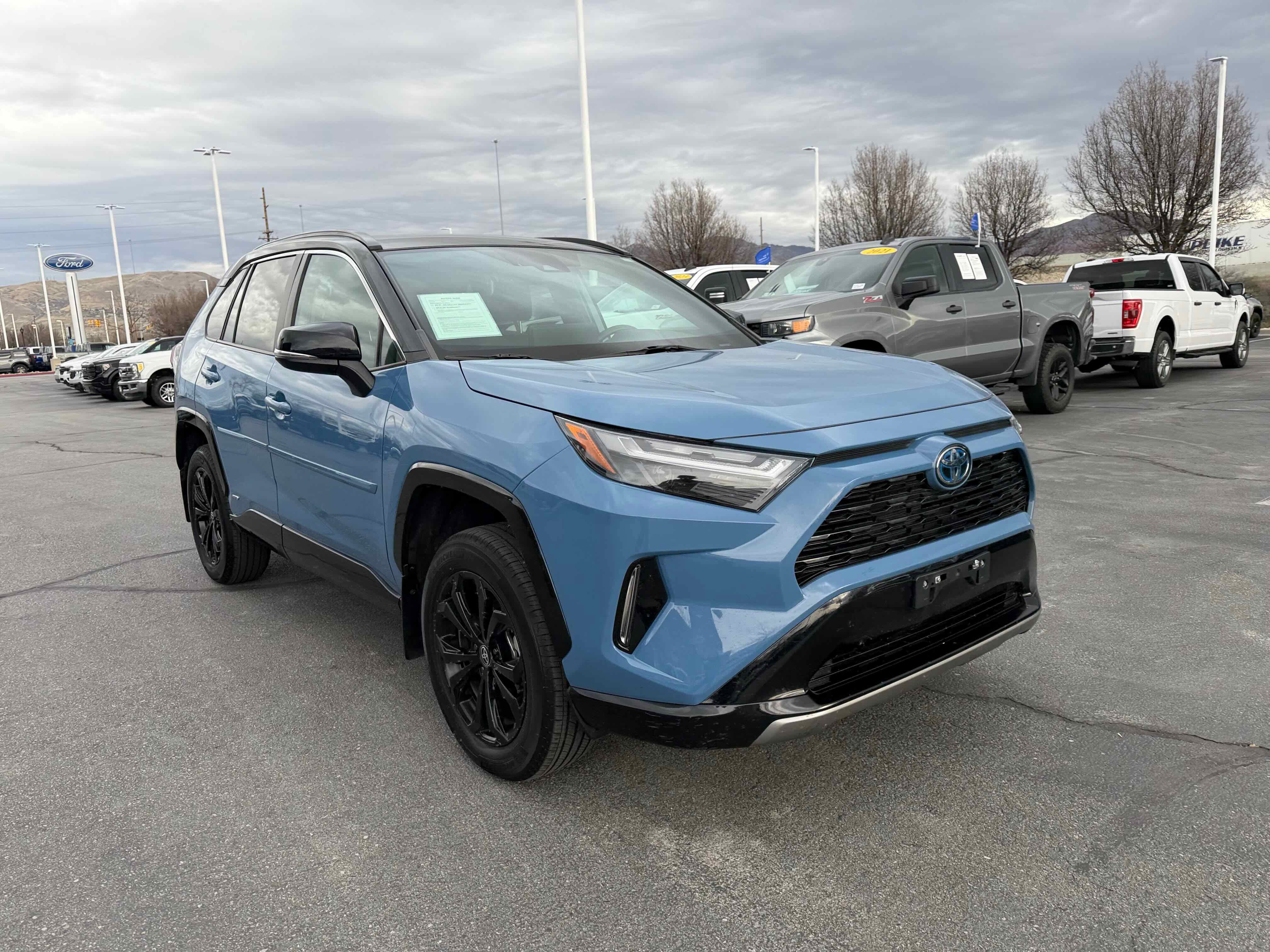 Used 2023 Toyota RAV4 XSE w/ XSE Grade Weather Package image 7