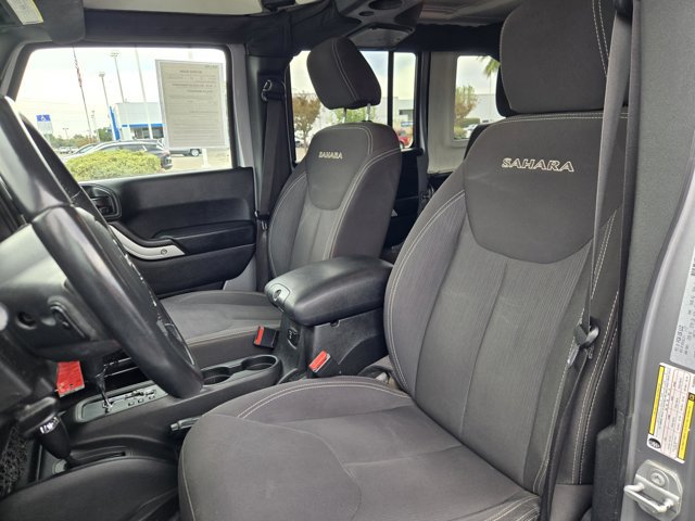 Used 2017 Jeep Wrangler Unlimited Sahara AWD/4WD image 19