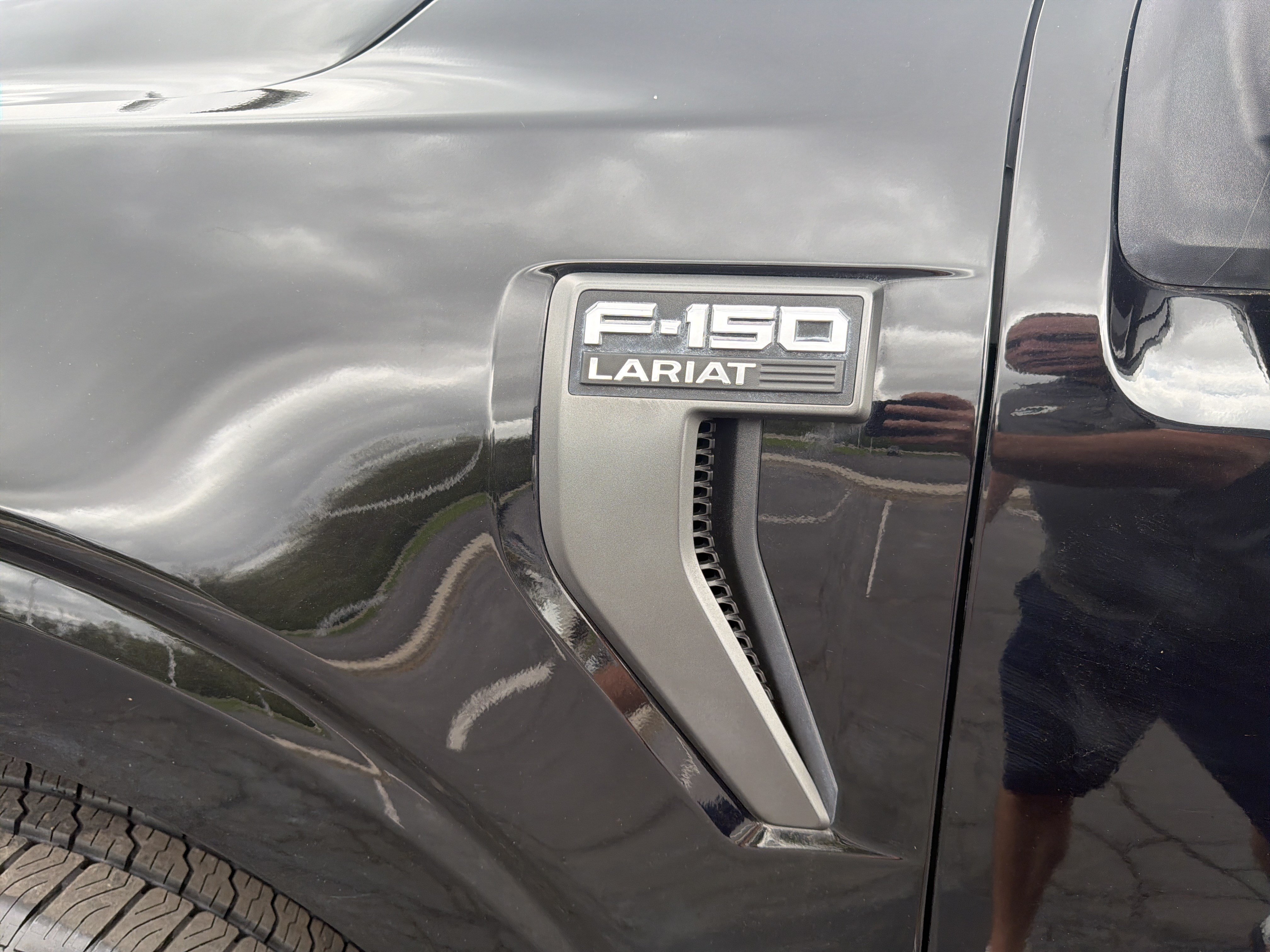 Certified 2023 Ford F150 Lariat w/ Equipment Group 502A High AWD/4WD image 19