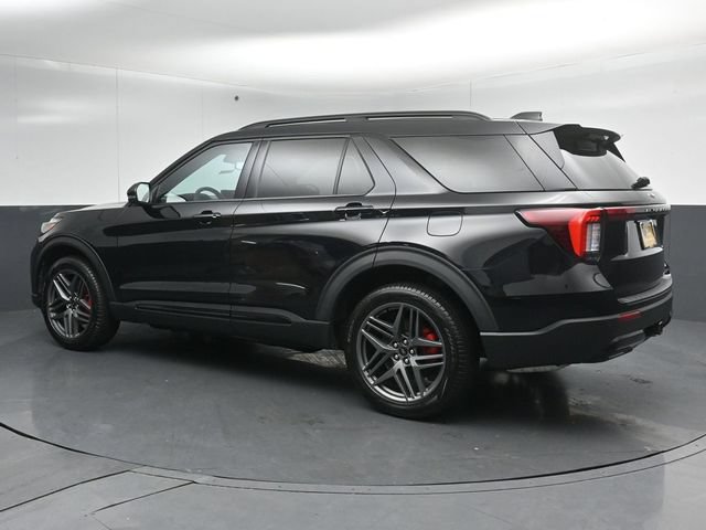 Certified 2025 Ford Explorer ST-Line w/ Premium Package AWD/4WD image 5