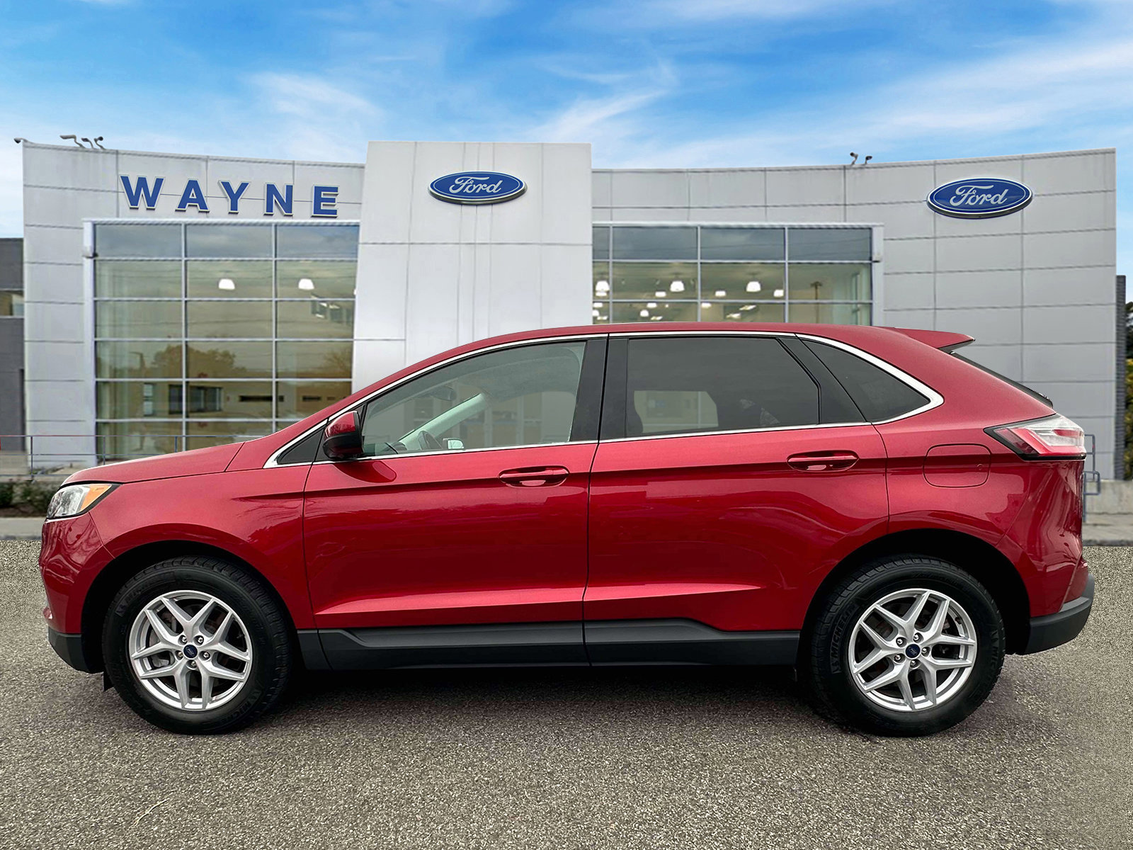 Certified 2022 Ford Edge SEL w/ Convenience Package image 2