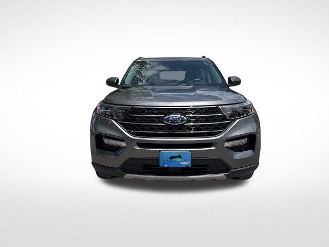 Certified 2023 Ford Explorer XLT w/ Equipment Group 202A AWD/4WD image 3