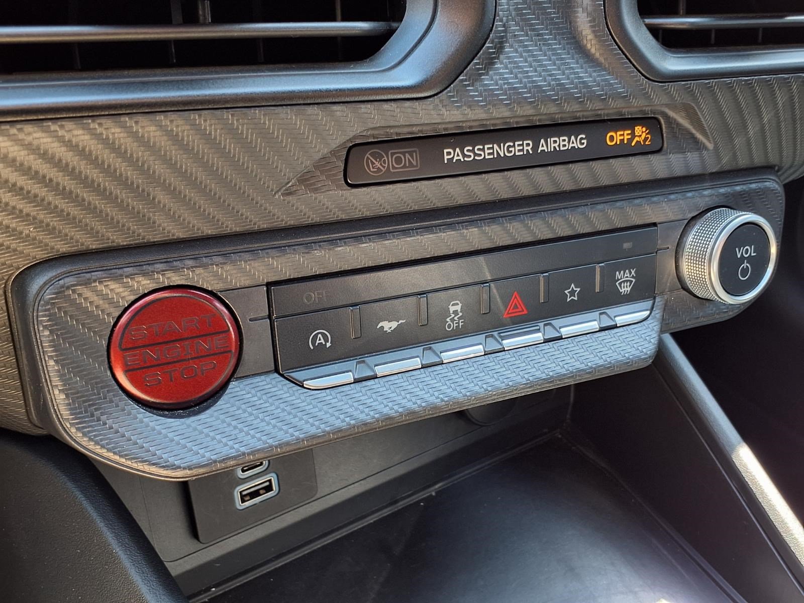 Certified 2025 Ford Mustang Coupe RWD image 17