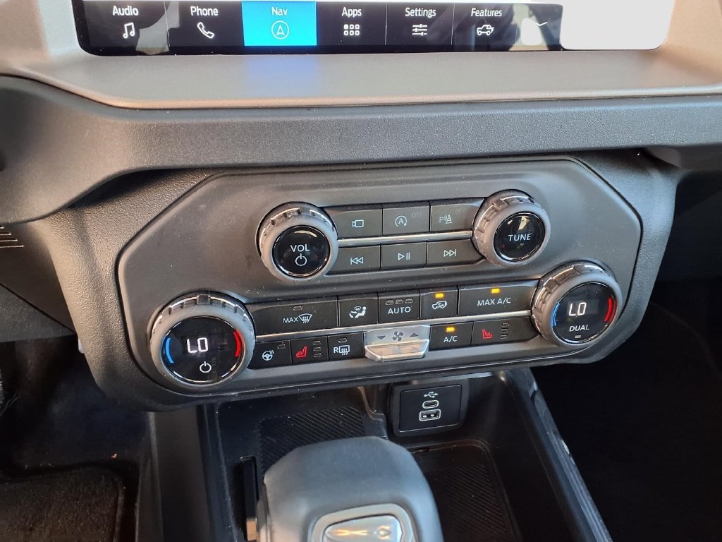 Certified 2026 Ford Bronco Outer Banks AWD/4WD image 14