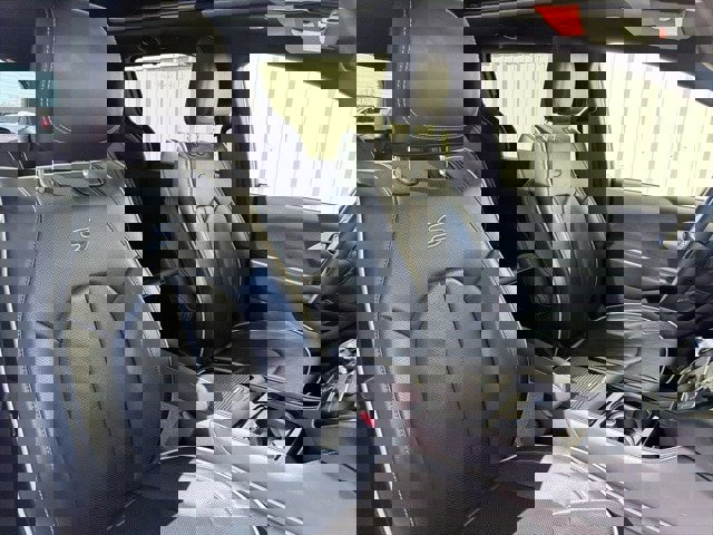 Used 2025 Chrysler Pacifica Limited image 9