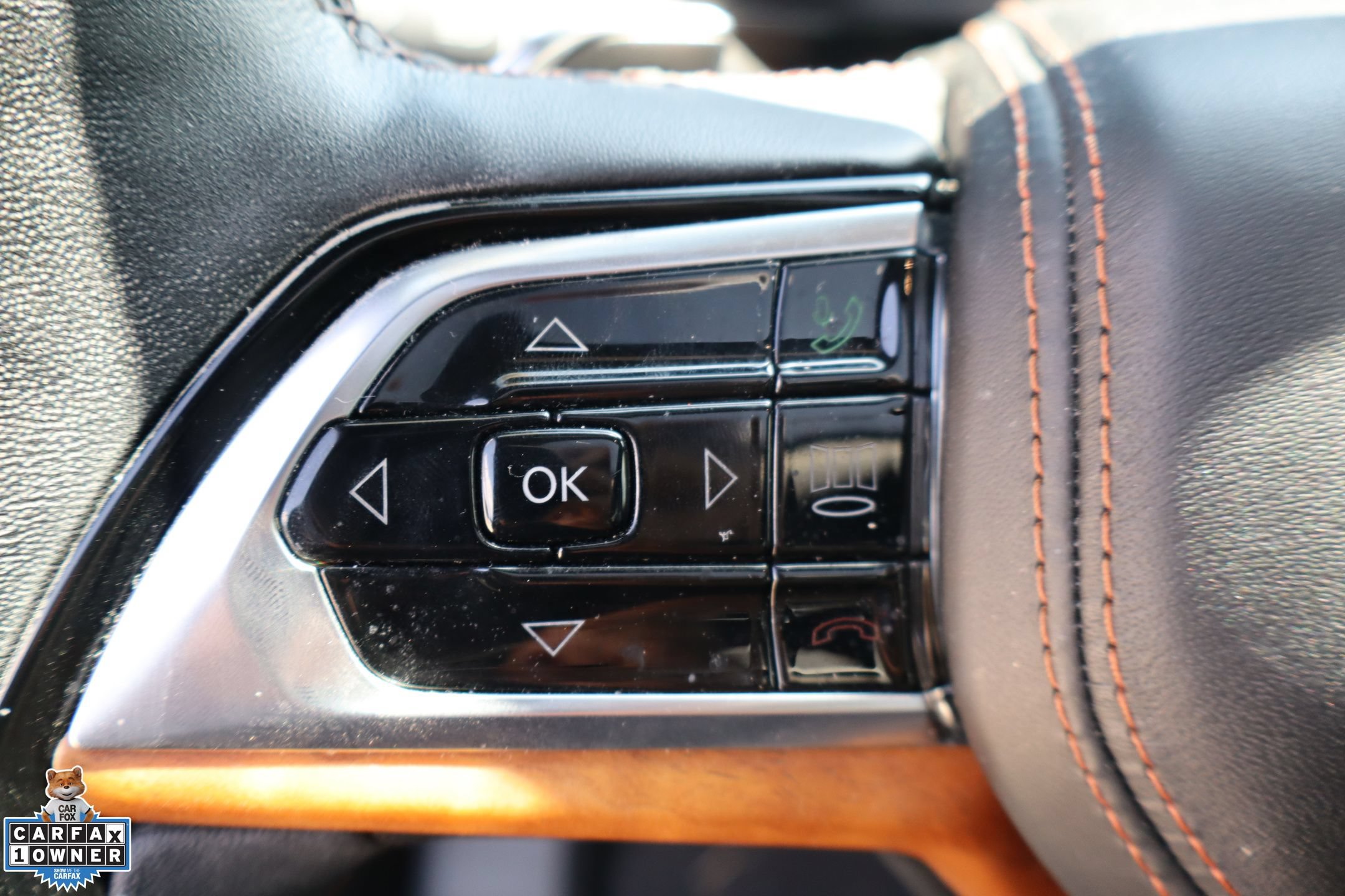 Used 2023 Jeep Grand Cherokee L Summit AWD/4WD image 16