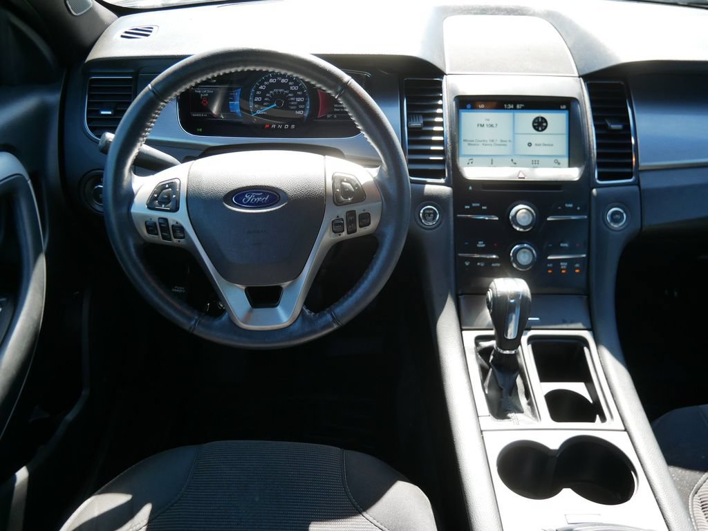 Certified 2018 Ford Taurus SEL w/ Equipment Group 201A FWD image 15