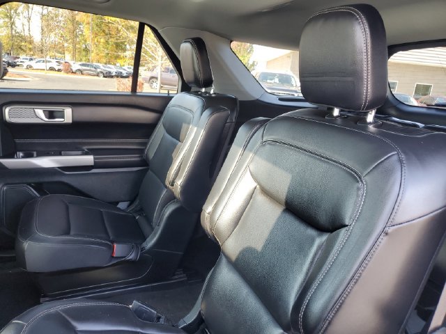 Certified 2023 Ford Explorer XLT w/ Equipment Group 202A AWD/4WD image 34