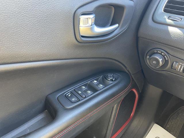 Used 2018 Jeep Compass Trailhawk w/ Cold Weather Group image 28