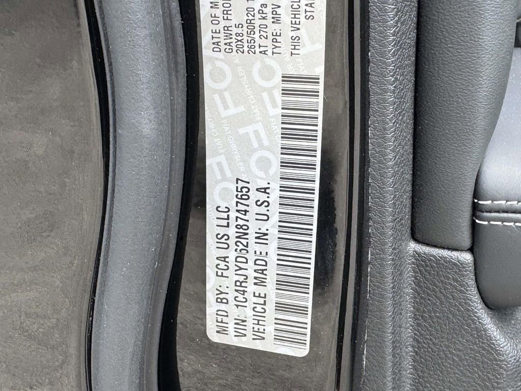Used 2022 Jeep Grand Cherokee Overland AWD/4WD image 27