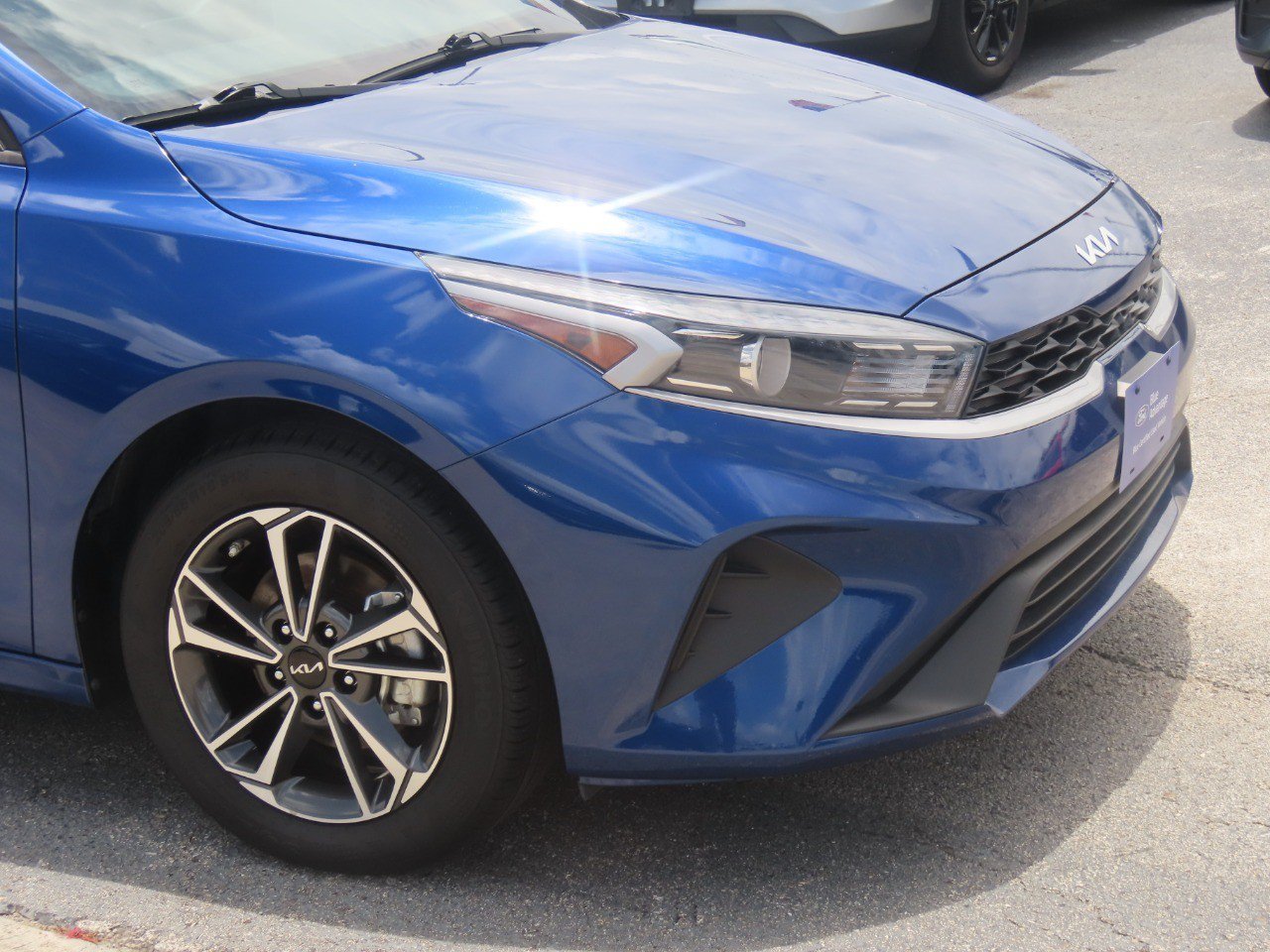 Used 2024 Kia Forte LXS FWD image 5
