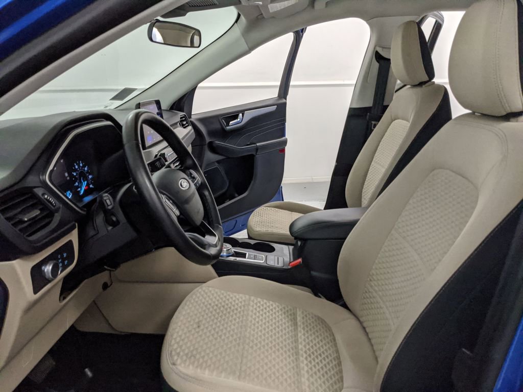 Certified 2021 Ford Escape SE w/ Cold Weather Package image 17
