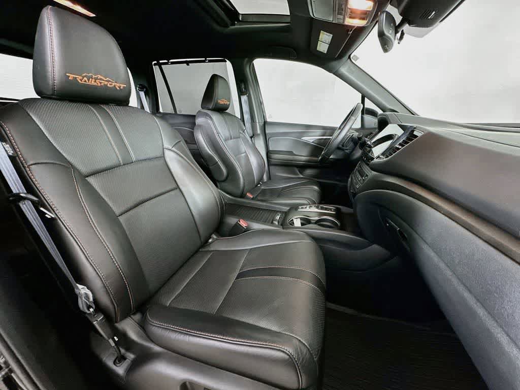 Used 2023 Honda Passport TrailSport image 15
